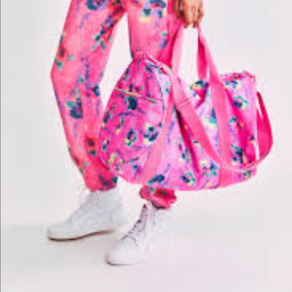NWT loveshakfancy x beachriot duffle bag